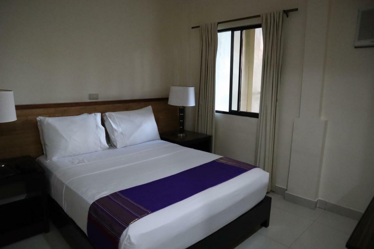 Domicilio Lorenzo Davao Exterior foto